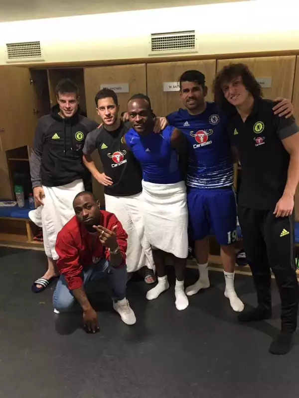 Davido Hangs Out With Chelsea Players After Their Victory Over Tottenham